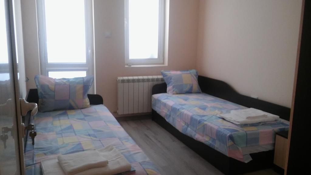 Apartment Izabel Ямбол Экстерьер фото