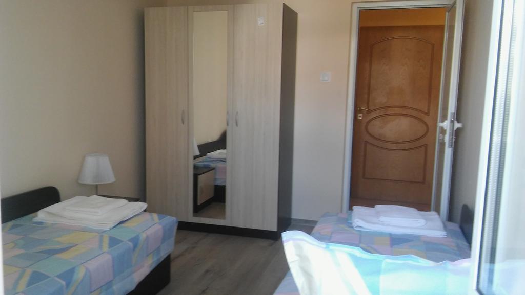 Apartment Izabel Ямбол Экстерьер фото
